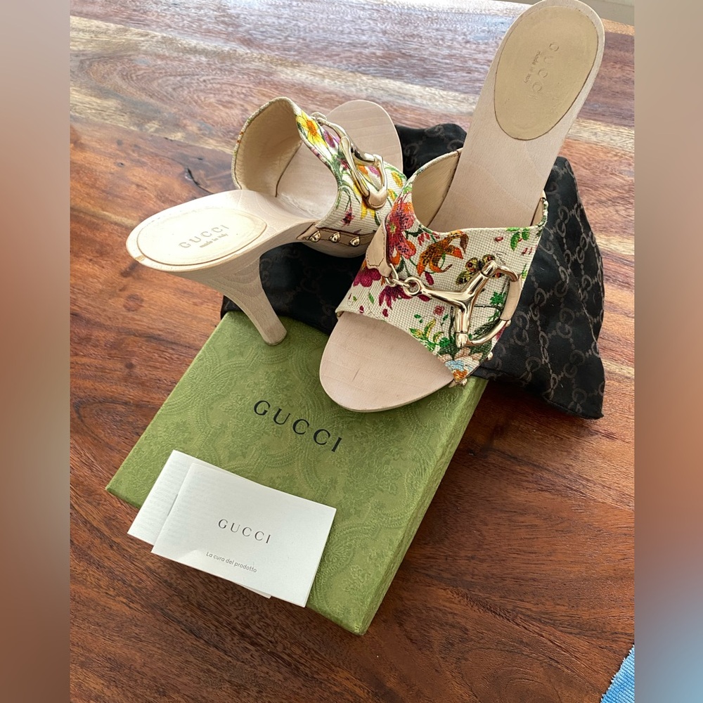 GUCCI Horsebit Wood Ivory Floral Platform Heels/Sandals size 9